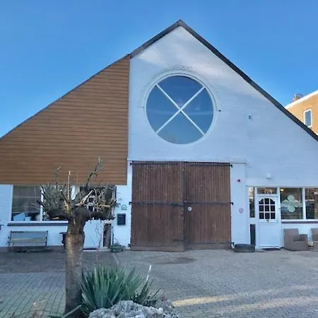 Meijnerswijk Free Parking, Electric Parking, Kitchen,living Room, Free Coffee Machine * ארנהיים