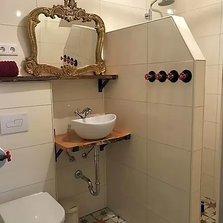 Meijnerswijk, Free Parking, Electric Parking, Kitchen,living Room, Free Coffee Machine Geen Jongeren Onder 25 Jr Aparthotel