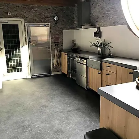 Meijnerswijk, Free Parking, Electric Parking, Kitchen,living Room, Free Coffee Machine Geen Jongeren Onder 25 Jr Aparthotel 4*