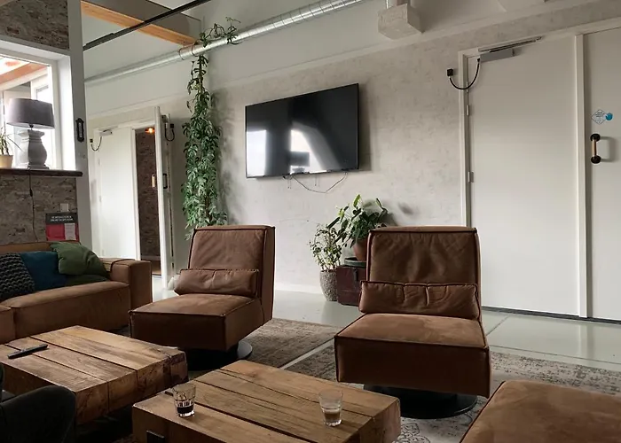 Meijnerswijk, Free Parking, Electric Parking, Kitchen,living Room, Free Coffee Machine Geen Jongeren Onder 25 Jr Apart Otel 4*